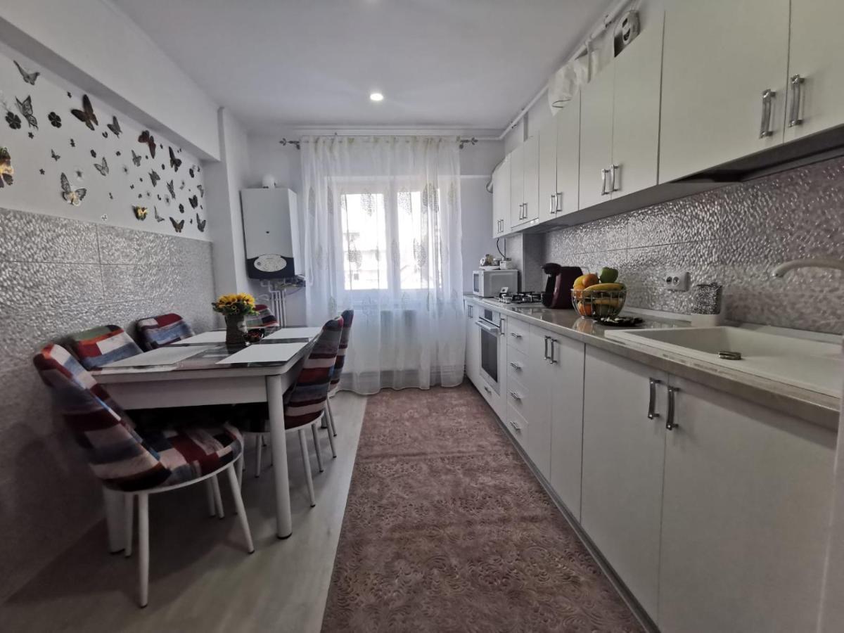 Apartament Regim Hotelier Дева Екстер'єр фото